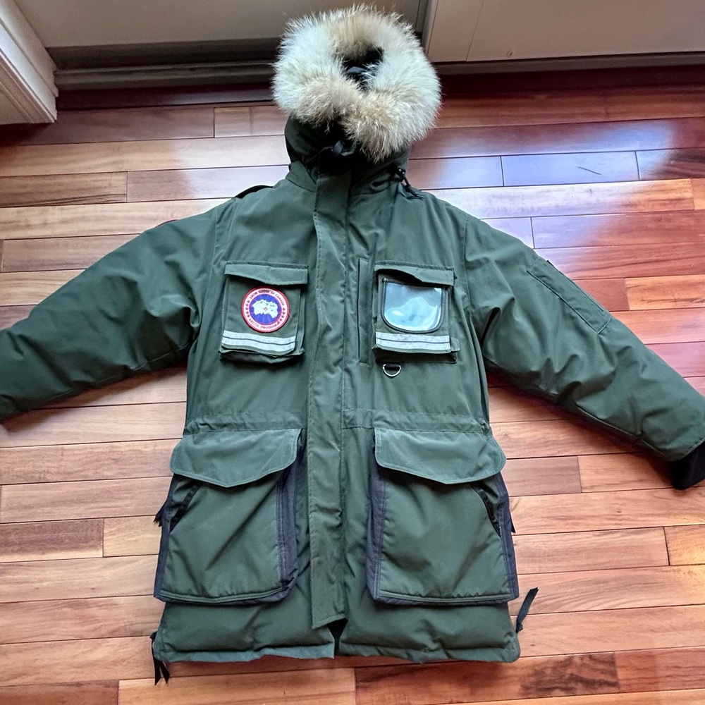 Vintage Snow Goose, Snow Mantra company now called Canada Goose